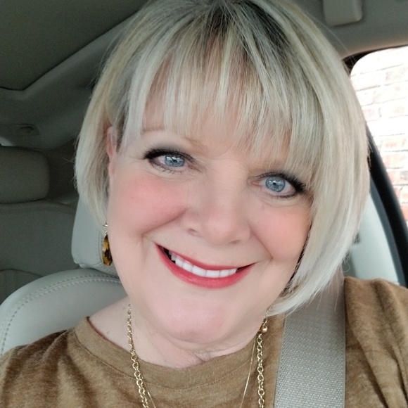 Meet your Posher, Daria - Picture 1 of 1